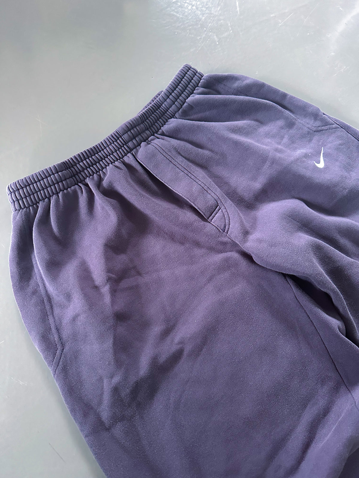 Nike Vintage Open Leg Sweatpants | L