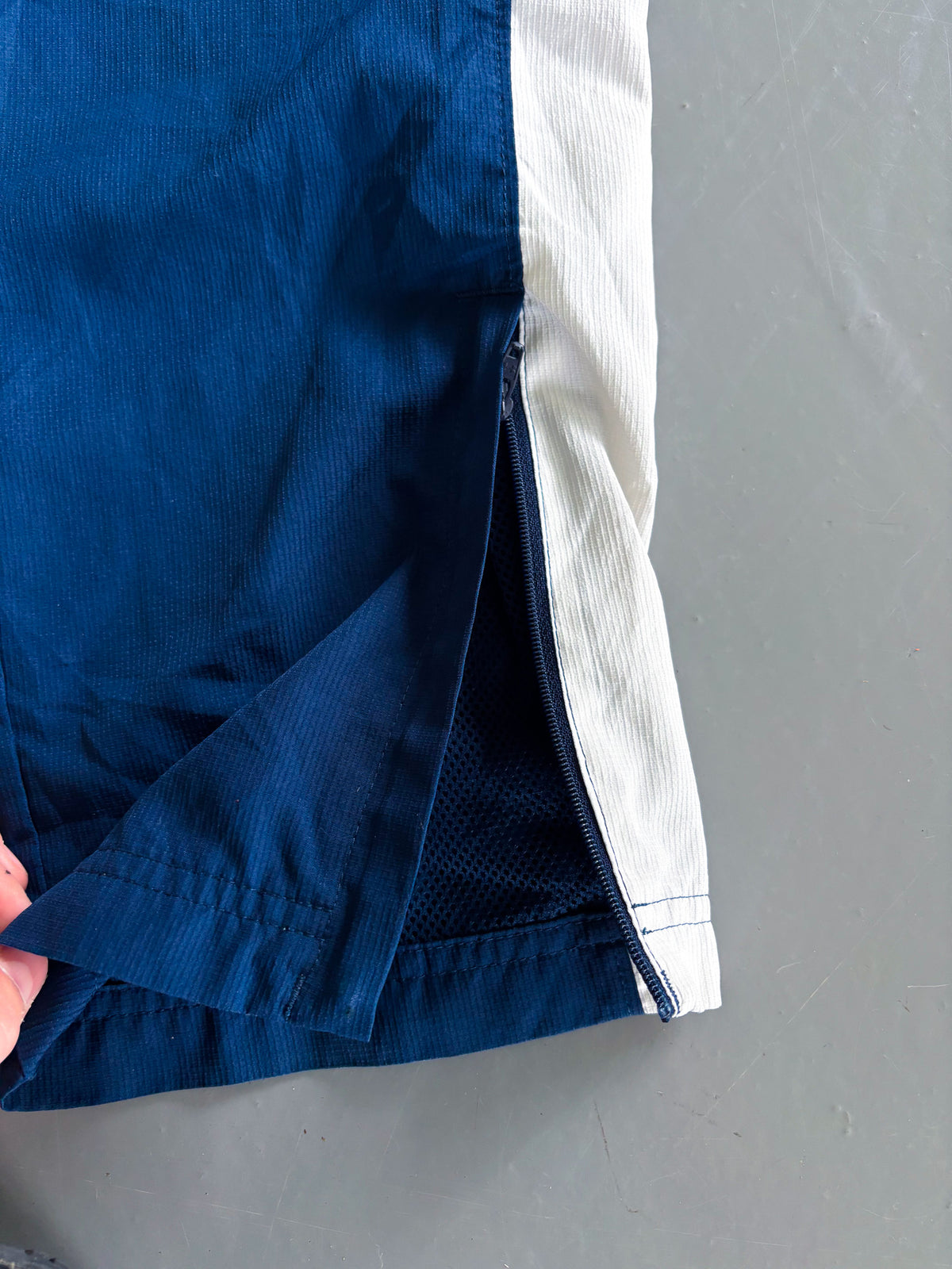 Under Armour Vintage Trackpants | S