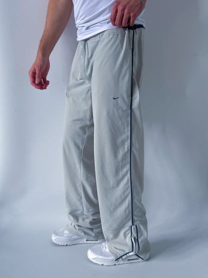 Nike Vintage Trackpants | L