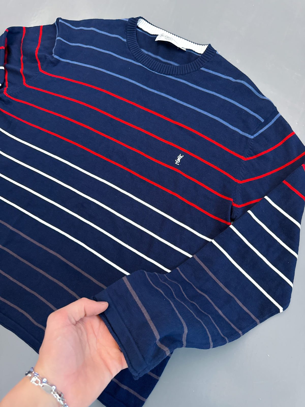Vintage Yves Saint Laurent Pullover | L