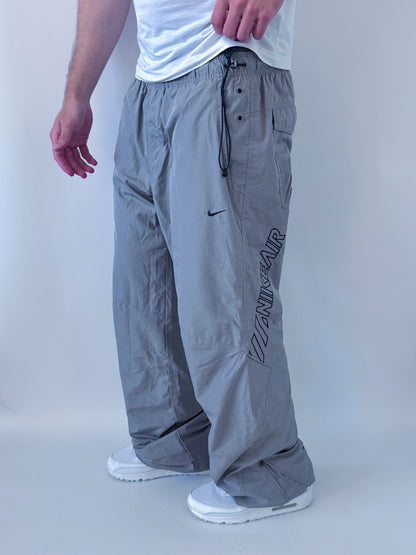Nike Vintage Trackpants | L