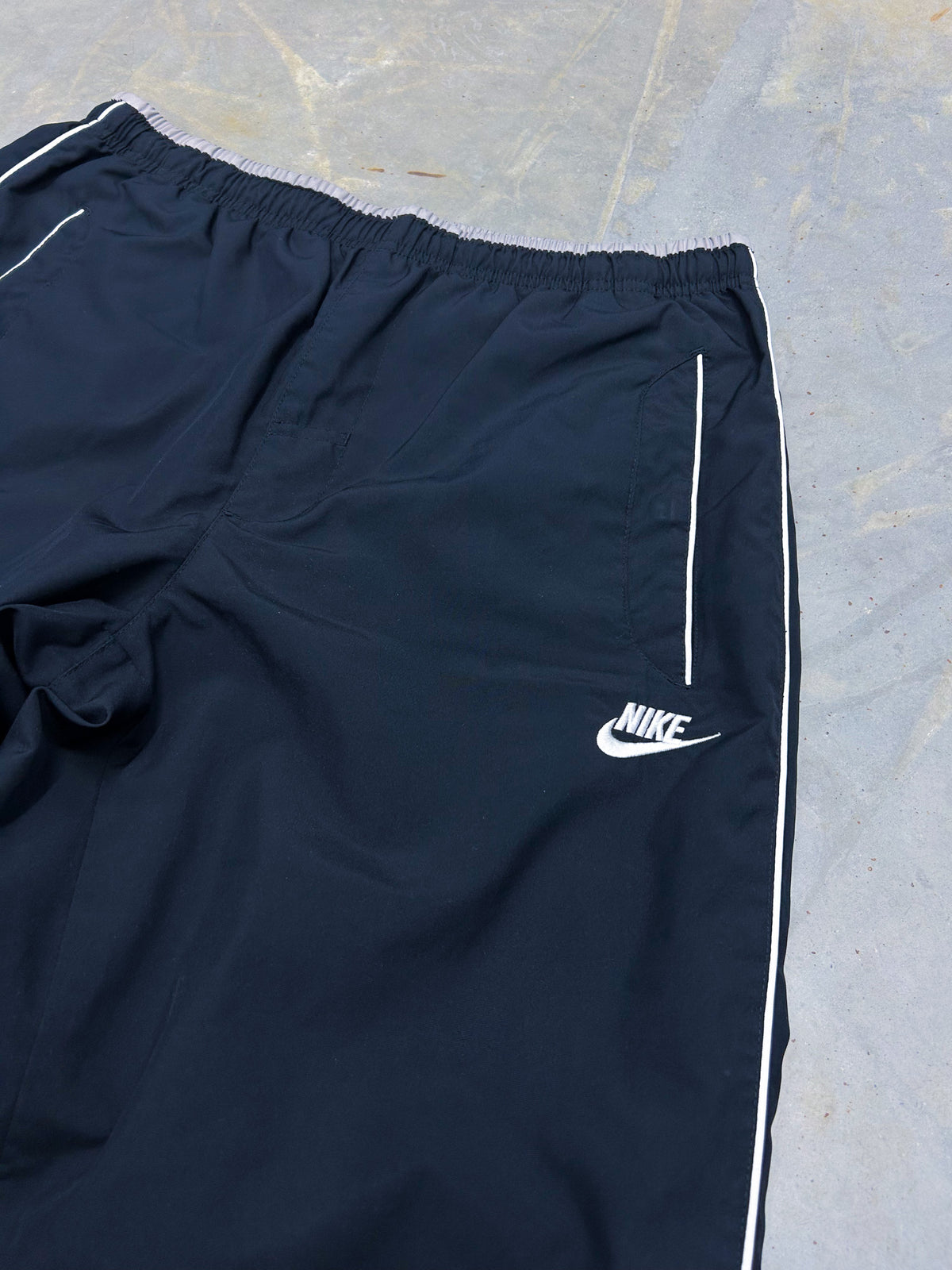 Nike Vintage Trackpants | M
