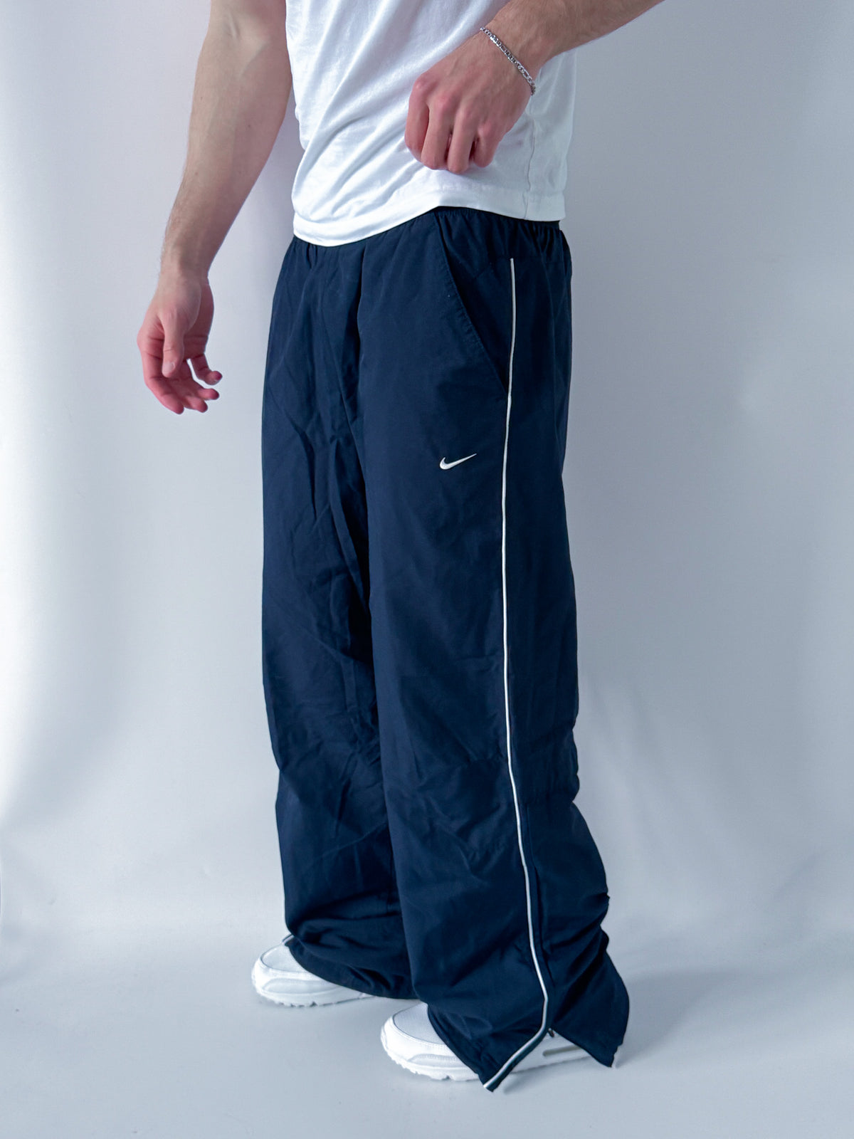 Nike Vintage Trackpants | L