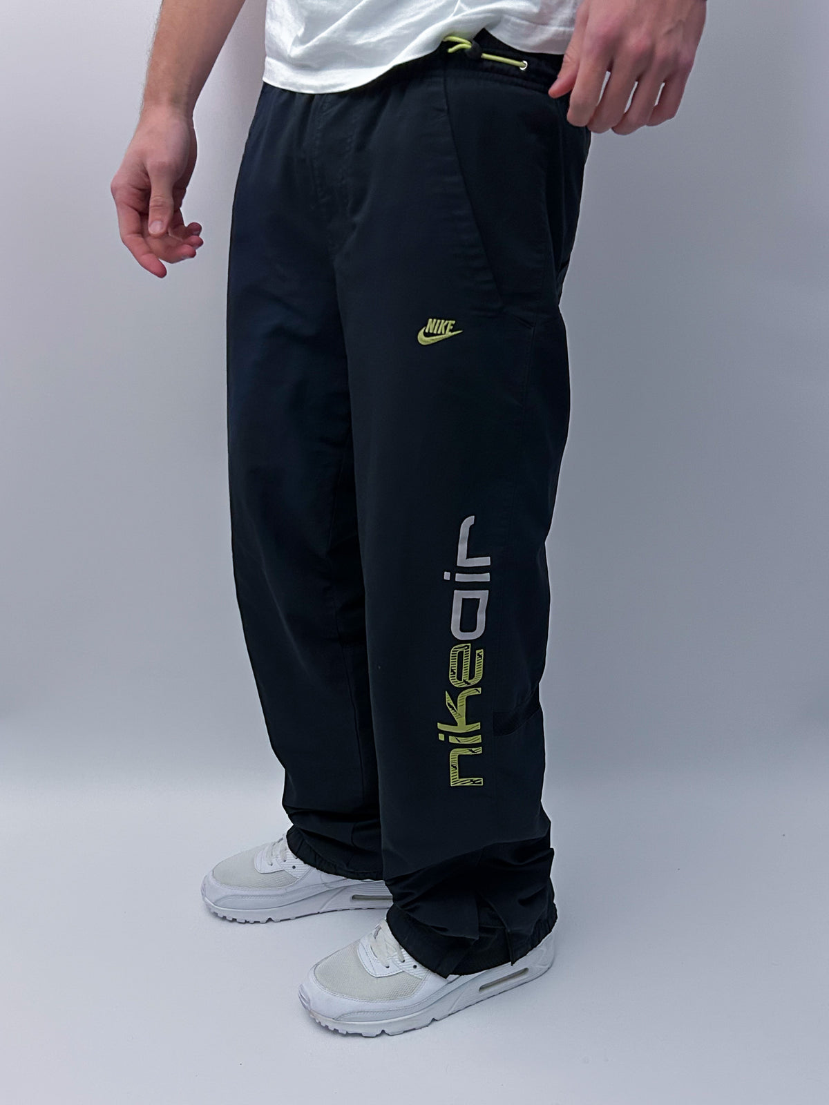Nike Air Vintage Trackpants | S