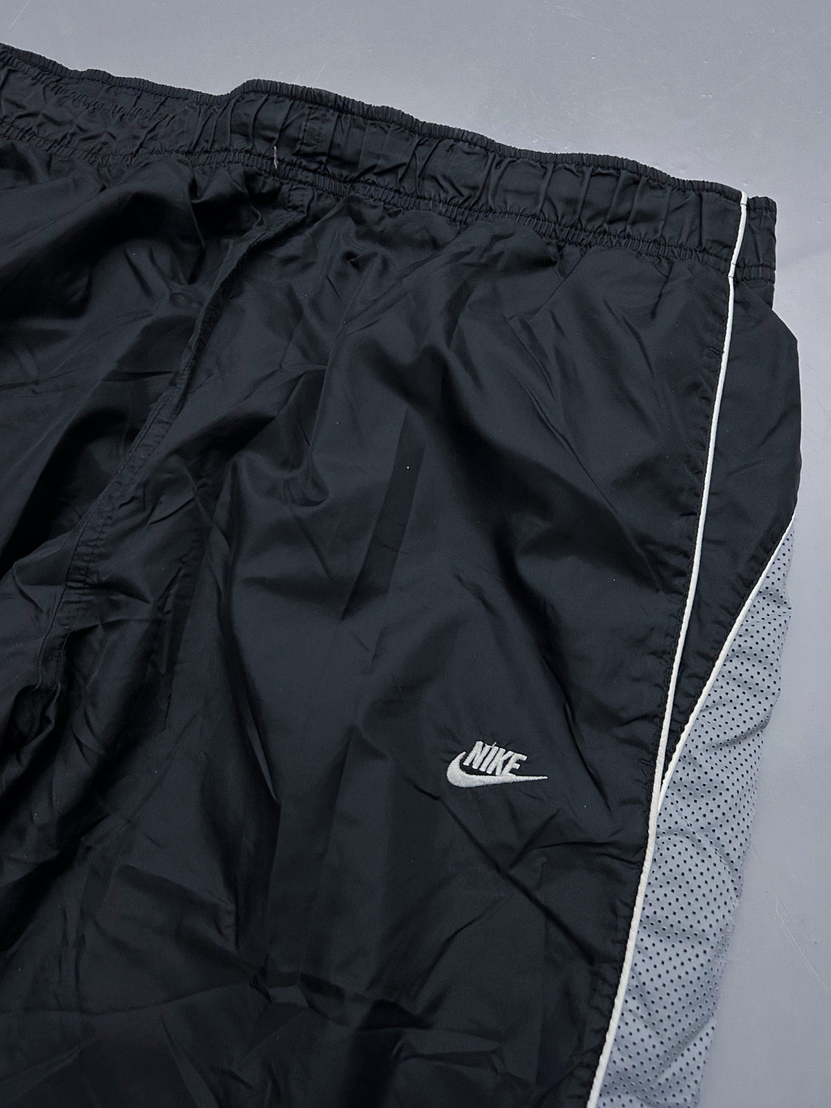 Nike Vintage Trackpants | L