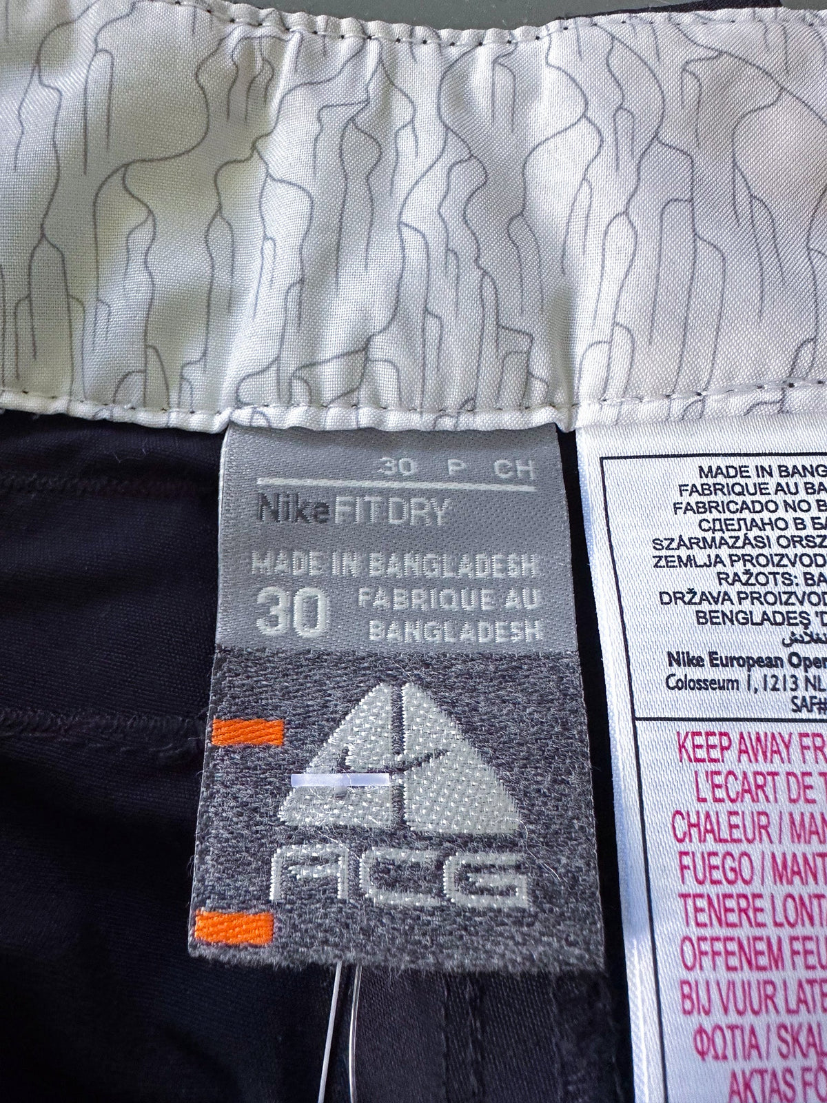 Nike ACG Vintage Trackpants | XS