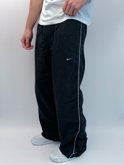 Nike Vintage Trackpants | L