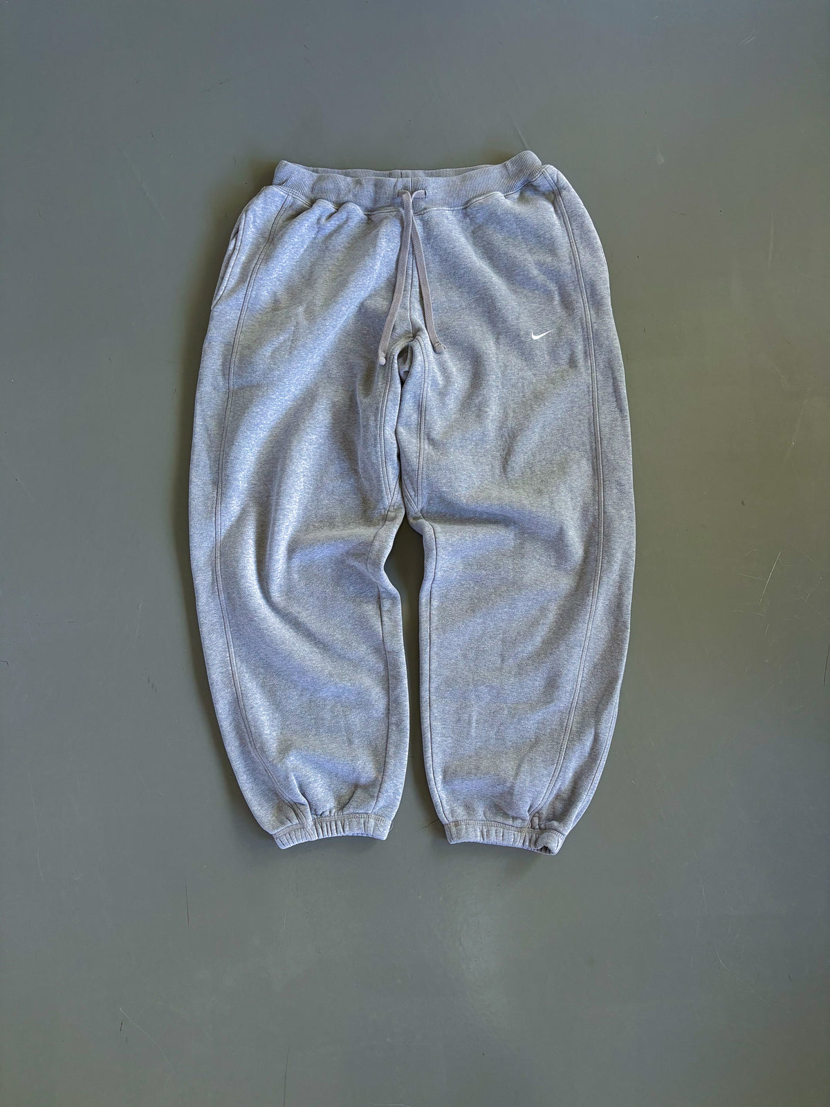 Nike Vintage *PREMIUM* Sweatpants | M