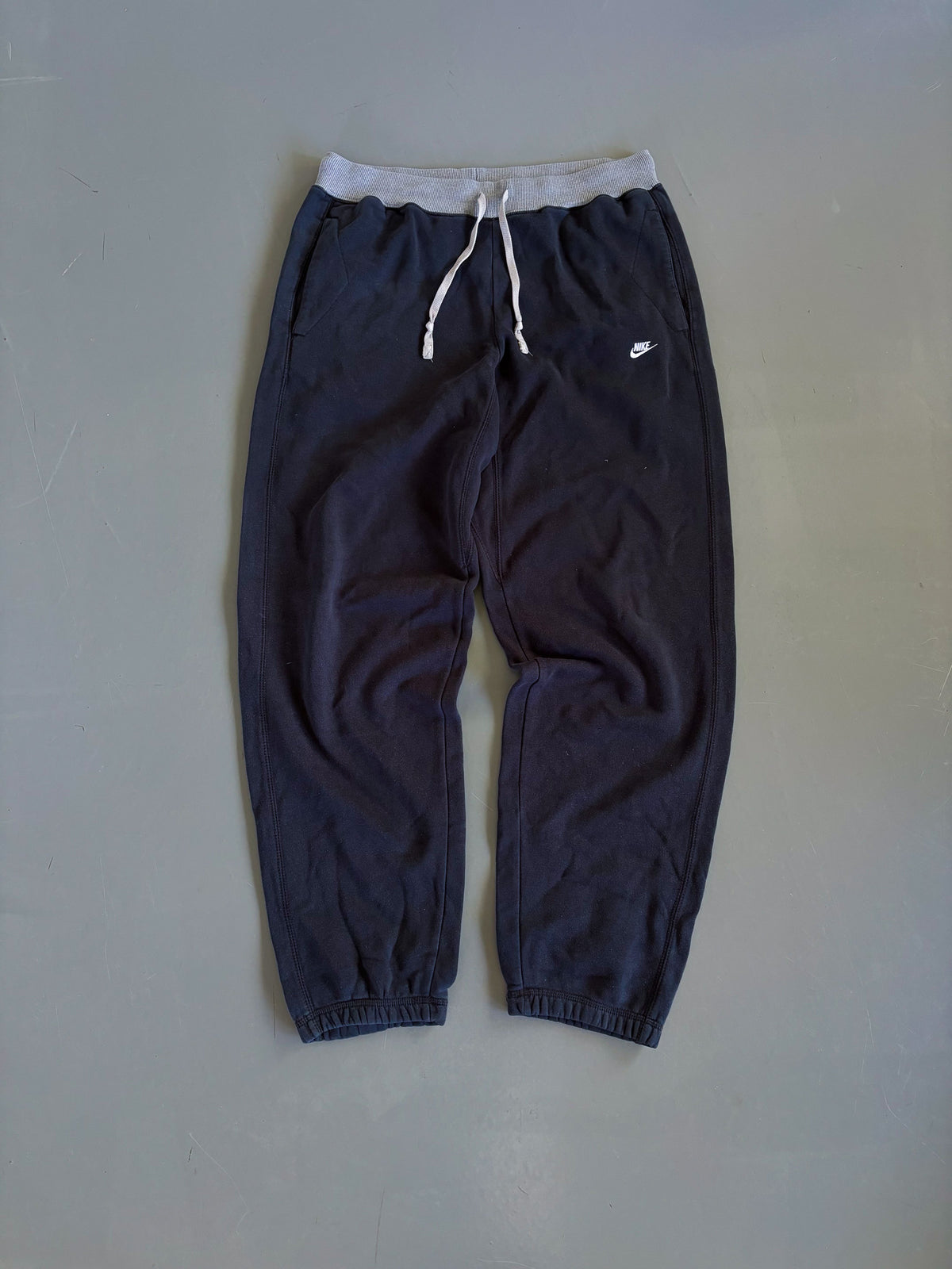 Nike Vintage Sweatpants | L