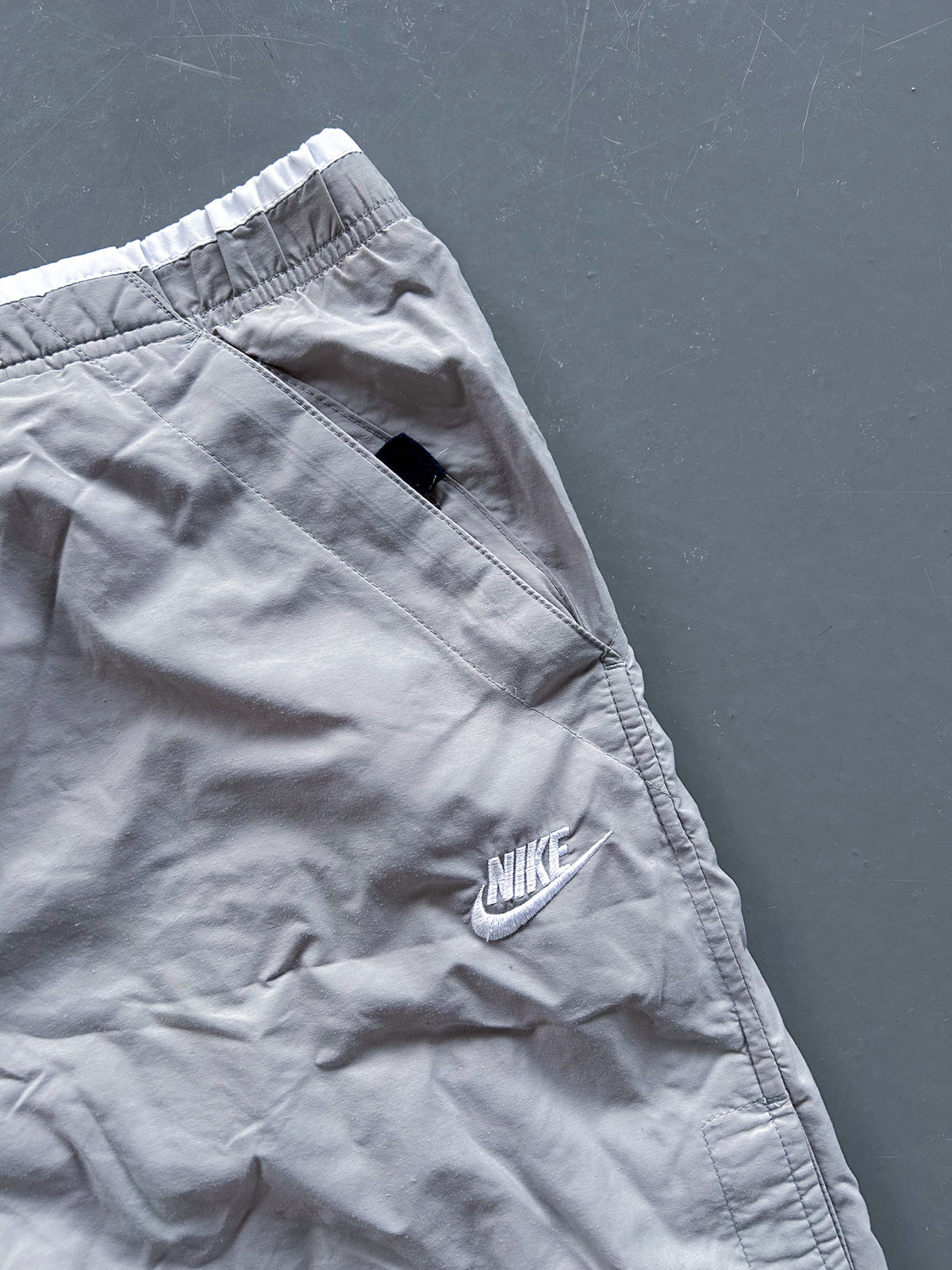 Nike Vintage Trackpants | L