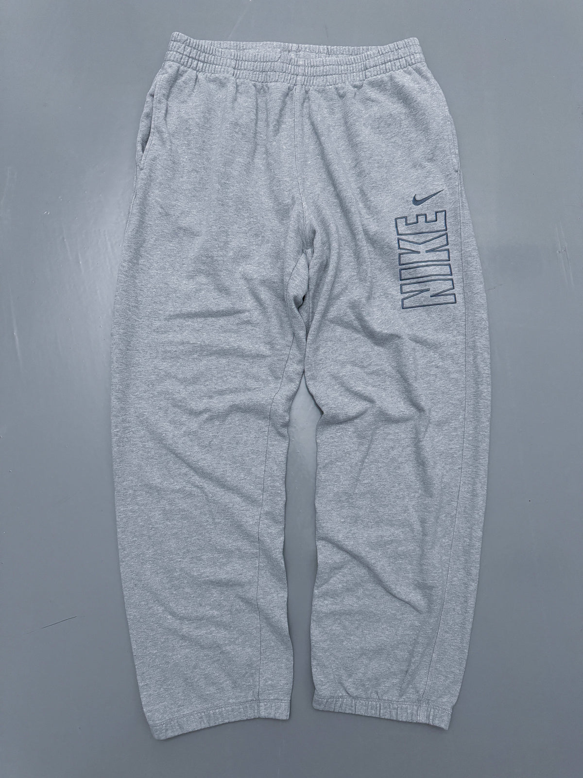 Nike Vintage Sweatpants | XL