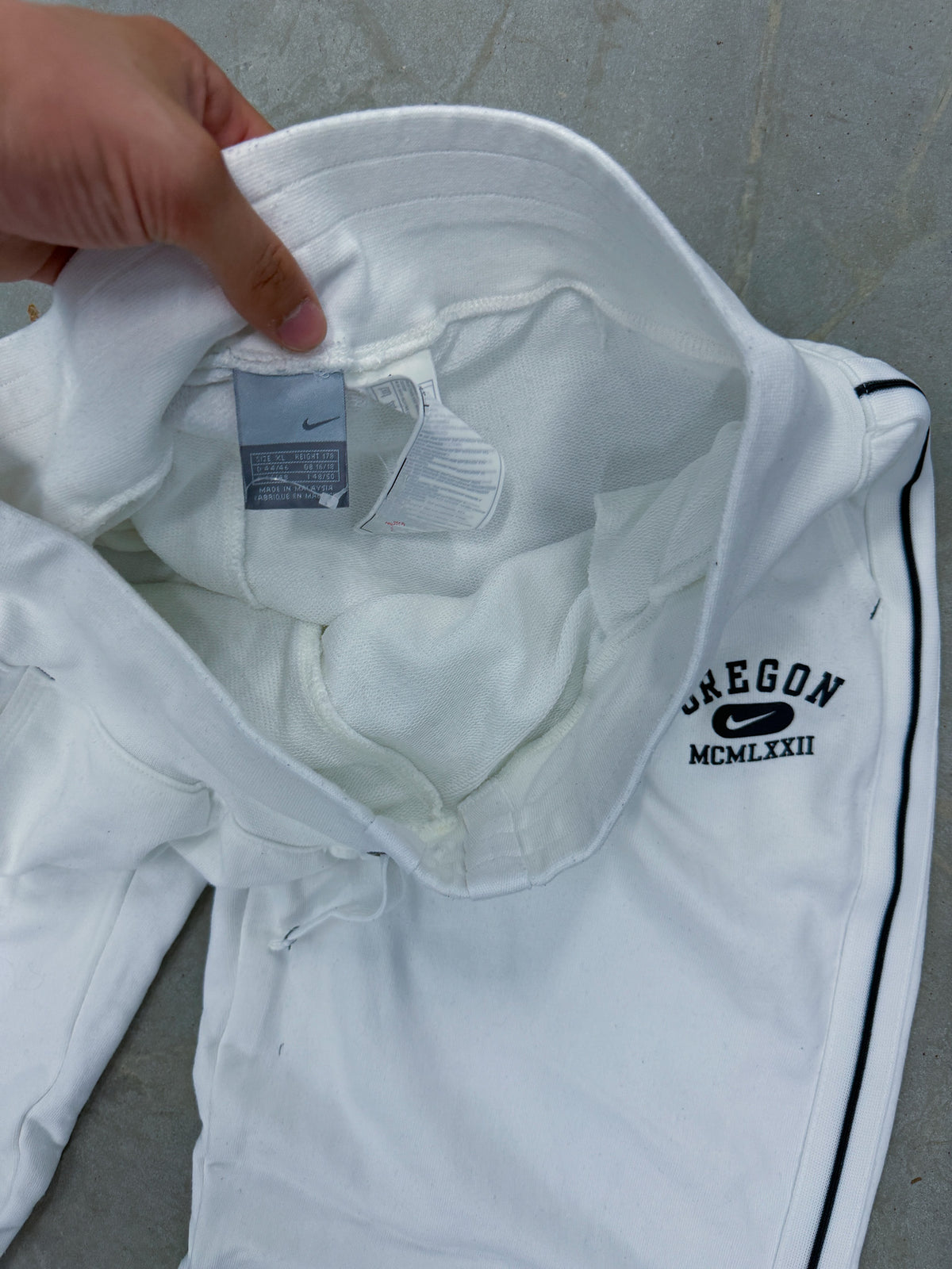 Nike Vintage *Premium* Sweatpants | XL