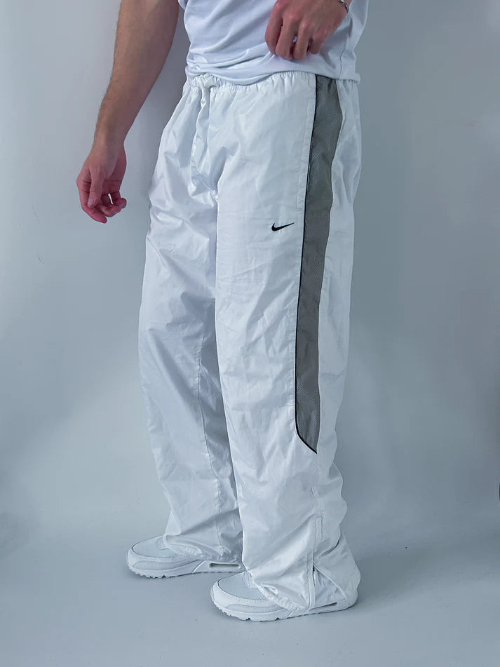 Nike Vintage *PREMIUM* Trackpants | M