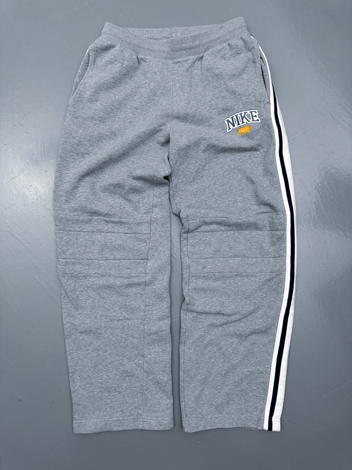 Nike Vintage Sweatpants | M