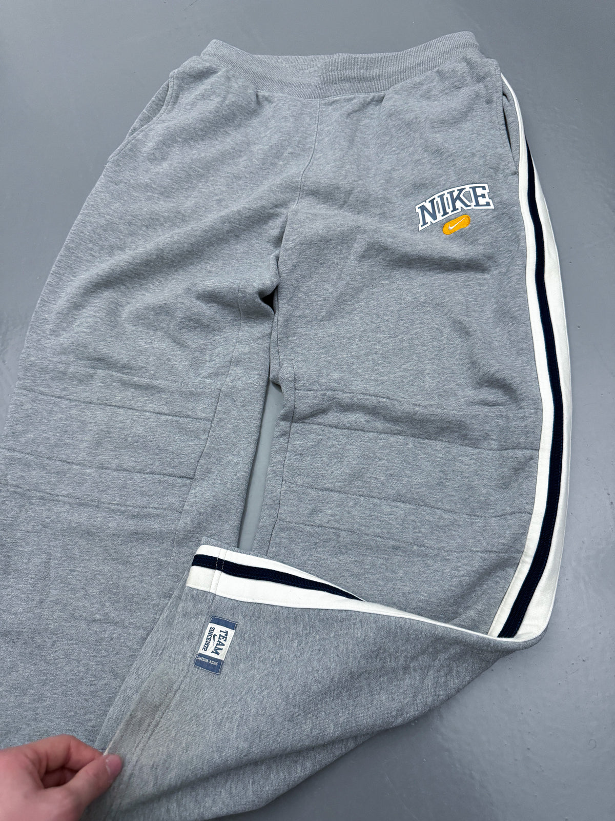 Nike Vintage Sweatpants | M