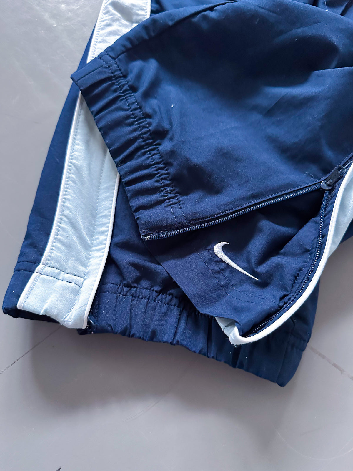 Nike Vintage *PREMIUM* Trackpants | M