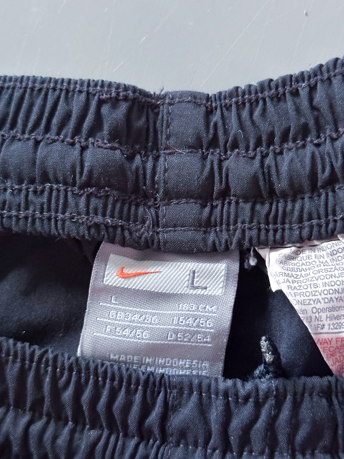 Nike Vintage Trackpants | L