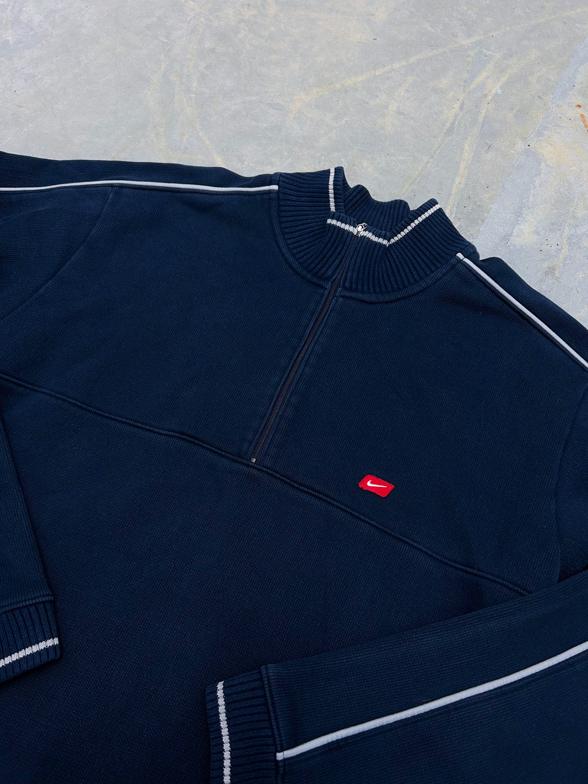 Vintage Nike Half-Zip Pullover | M