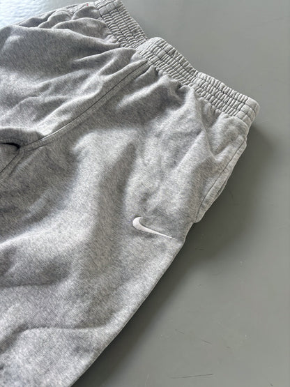 Nike Vintage Sweatpants | XS