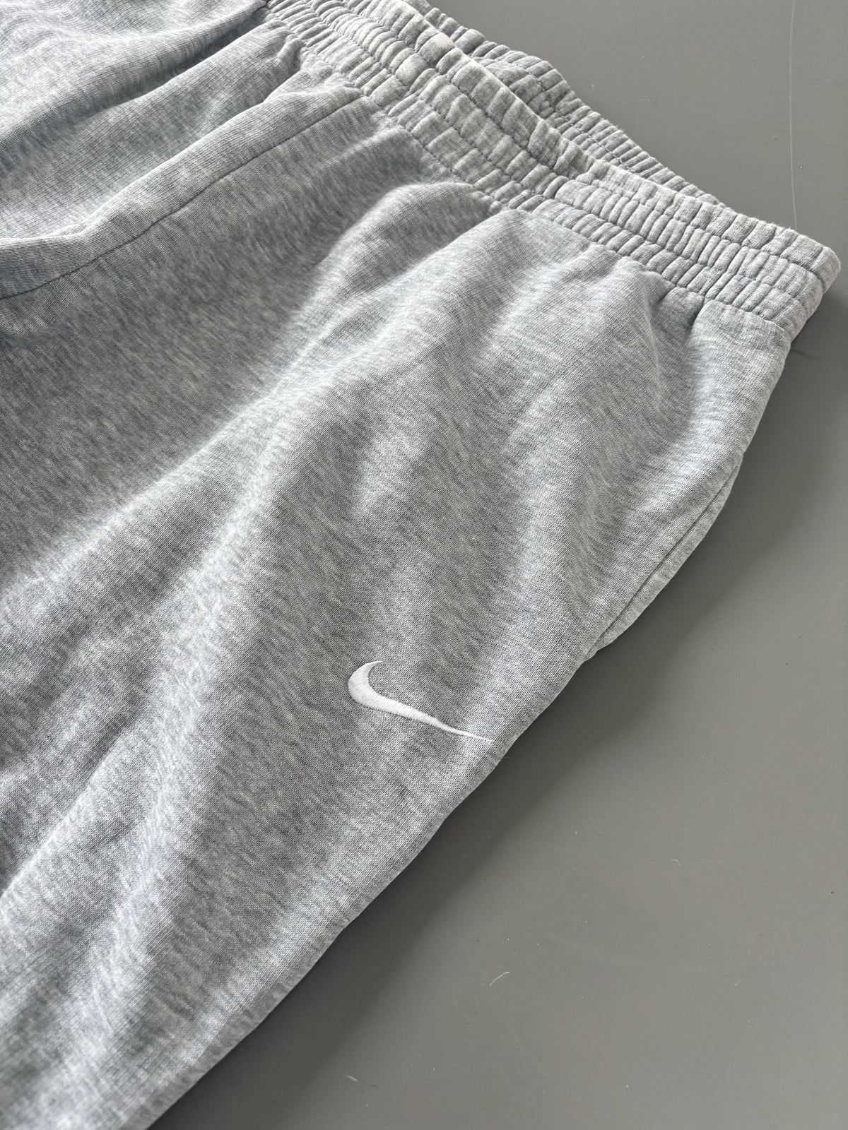 Nike Vintage Trackpants | L