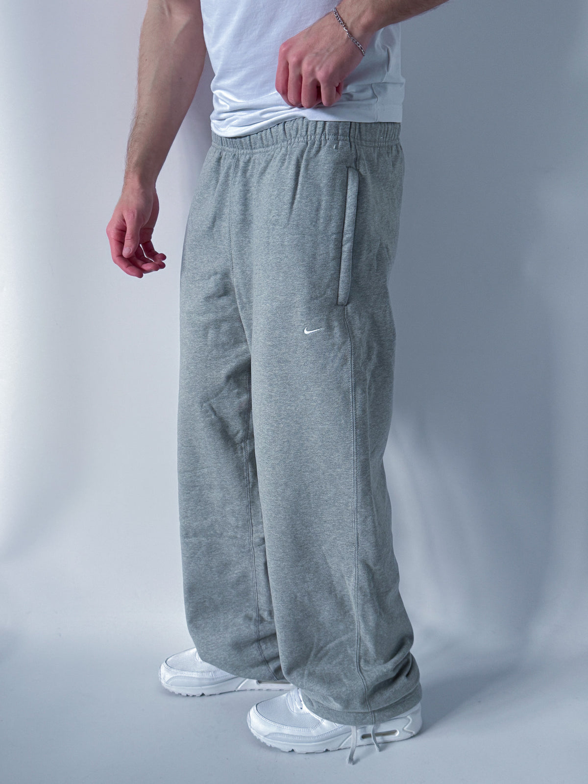 Nike Vintage *PREMIUM* Open Leg Sweatpants / Jogger | S