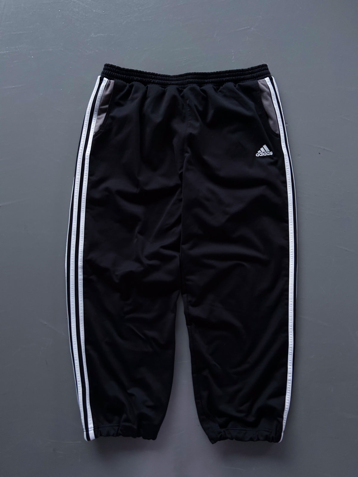 Adidas Vintage Trackpants | L