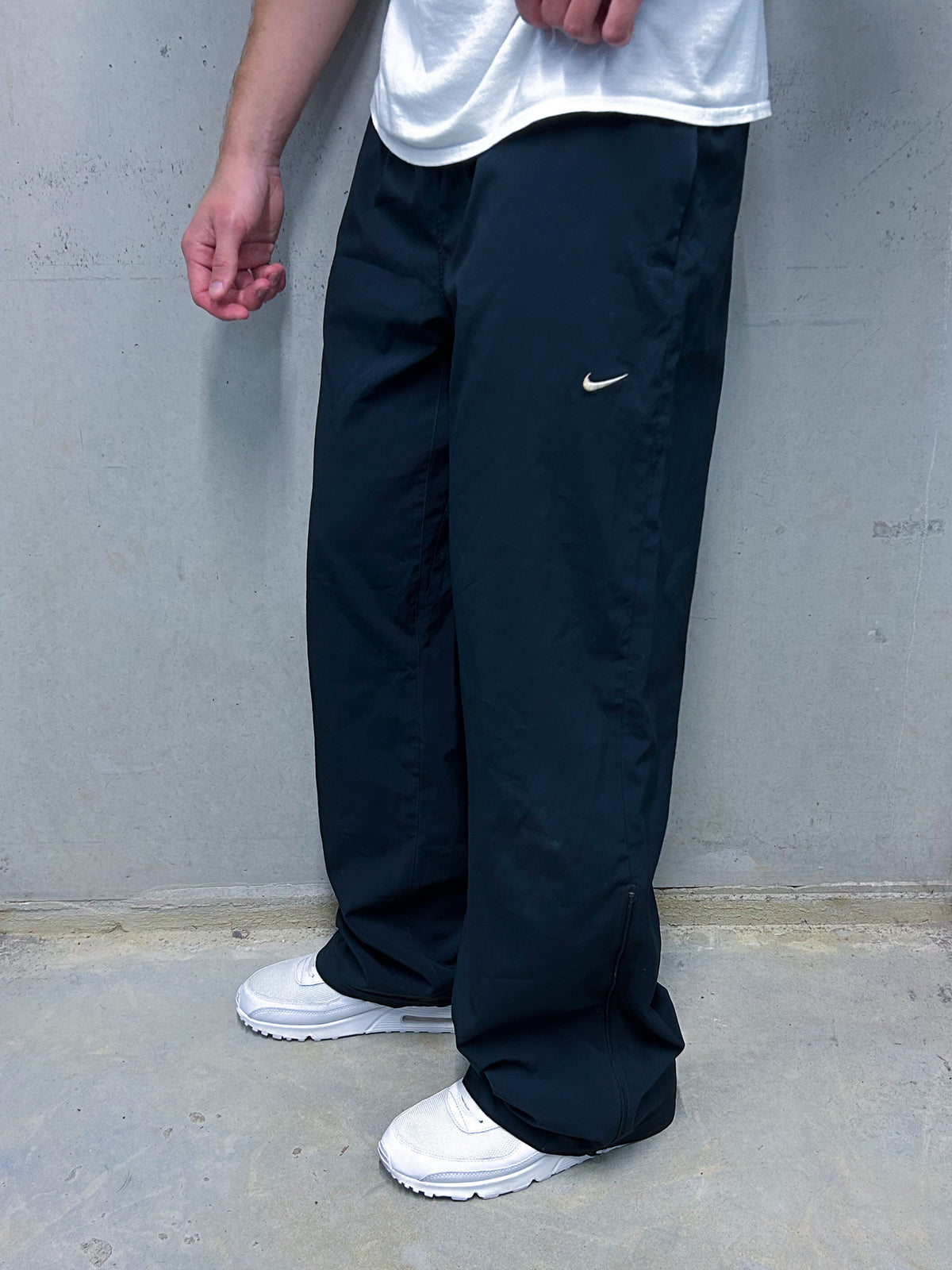 Nike Vintage Trackpants | L