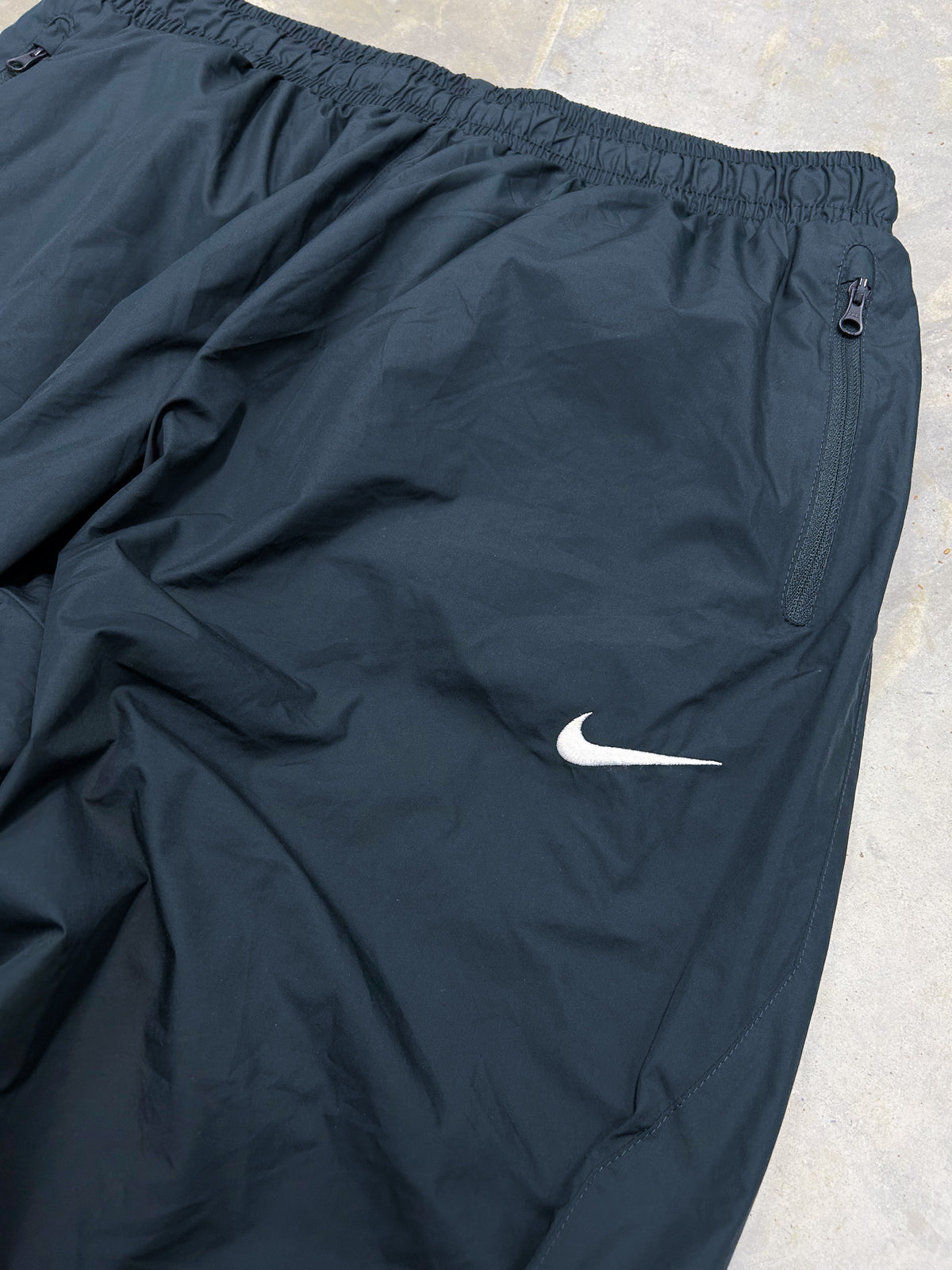 Nike Vintage Trackpants | L