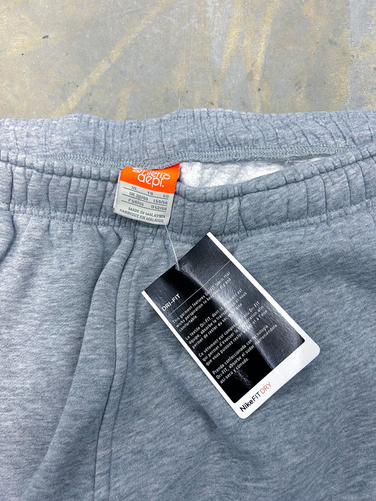 Nike Vintage *PREMIUM* Sweatpants | XL