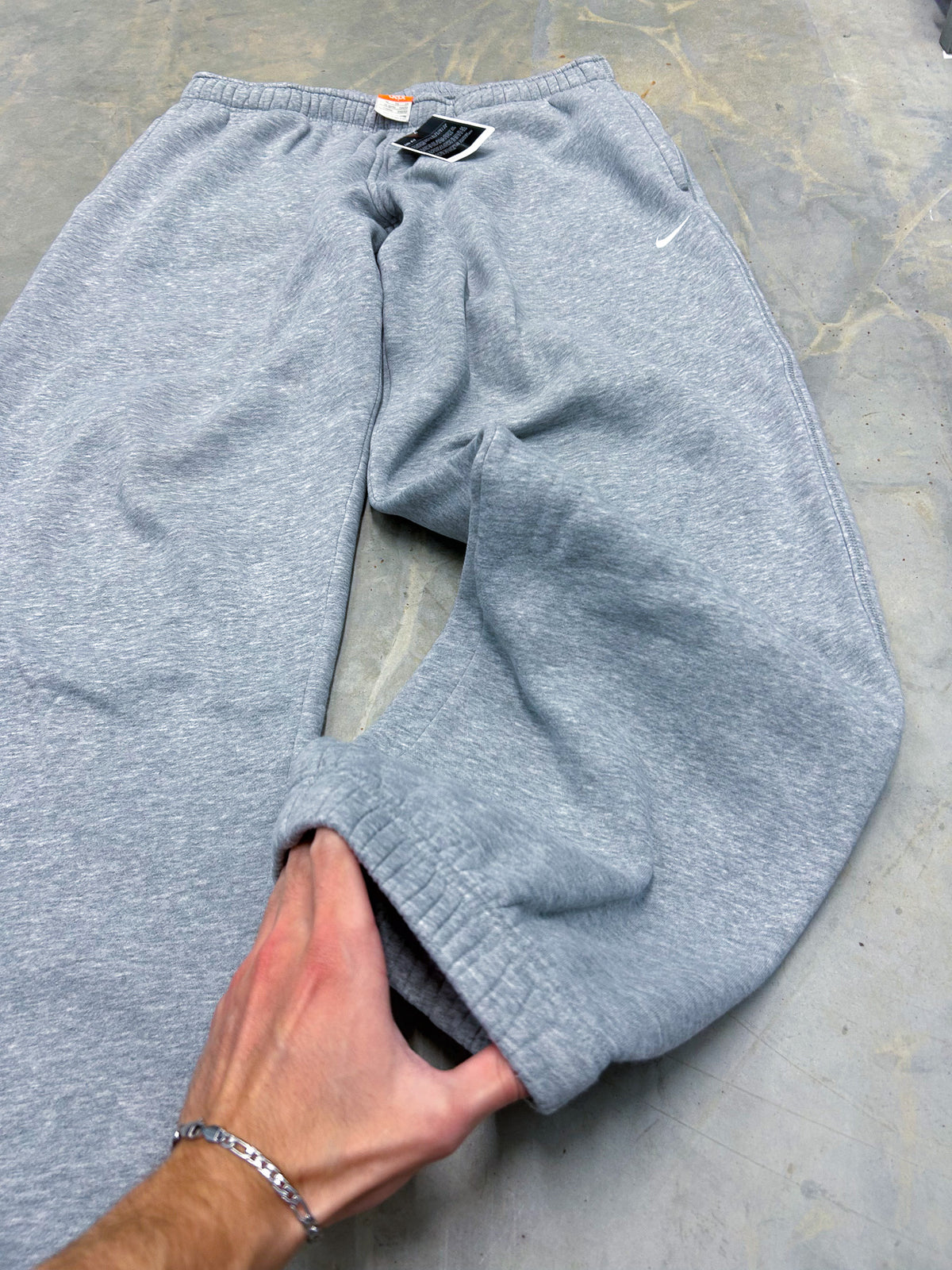 Nike Vintage *PREMIUM* Sweatpants | XL