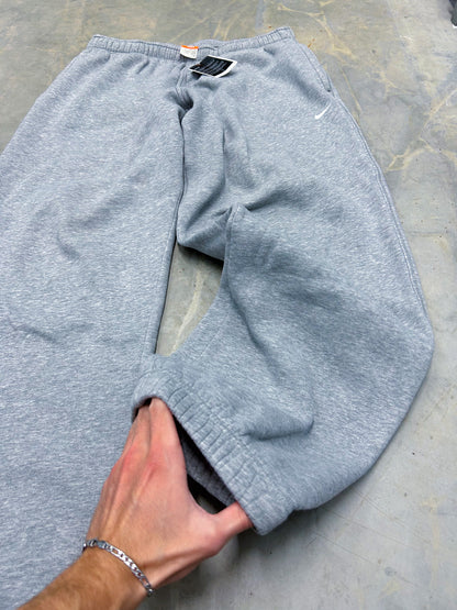 Nike Vintage *PREMIUM* Sweatpants | XL