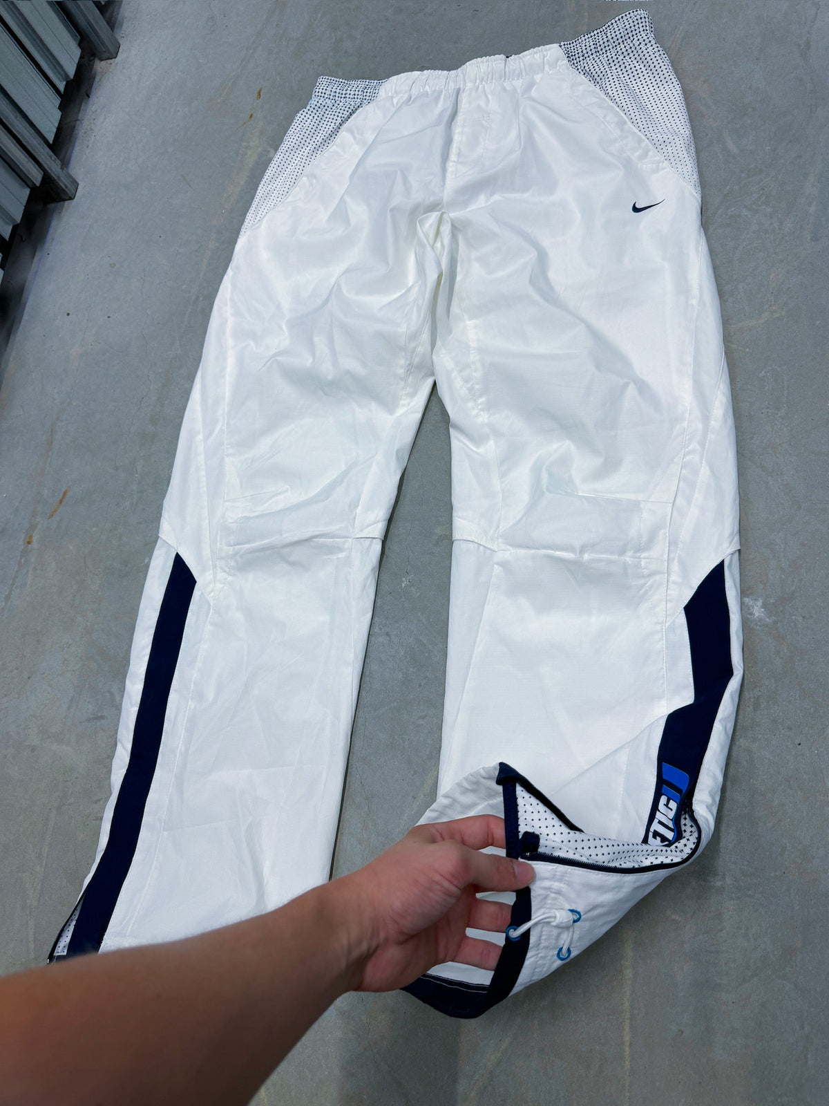 Nike *Premium* Vintage Trackpants | L