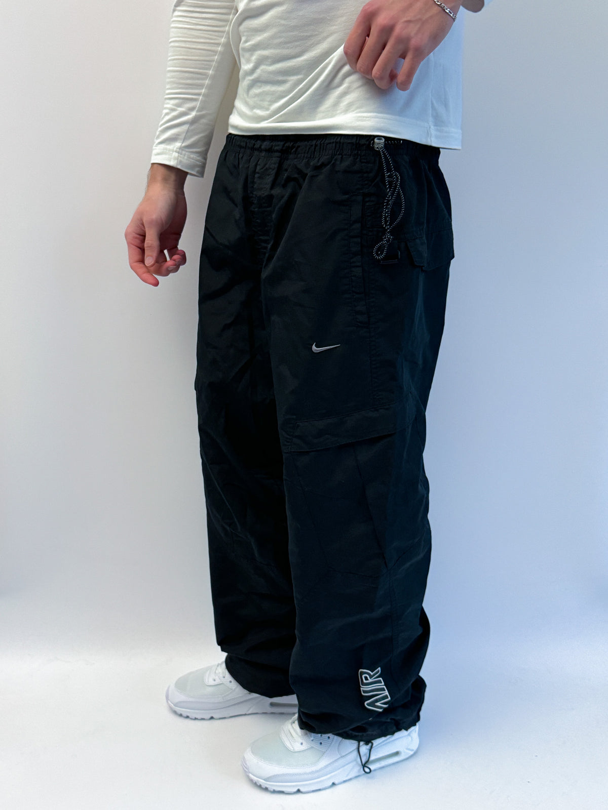 Nike Air Vintage Cargo Trackpants | L