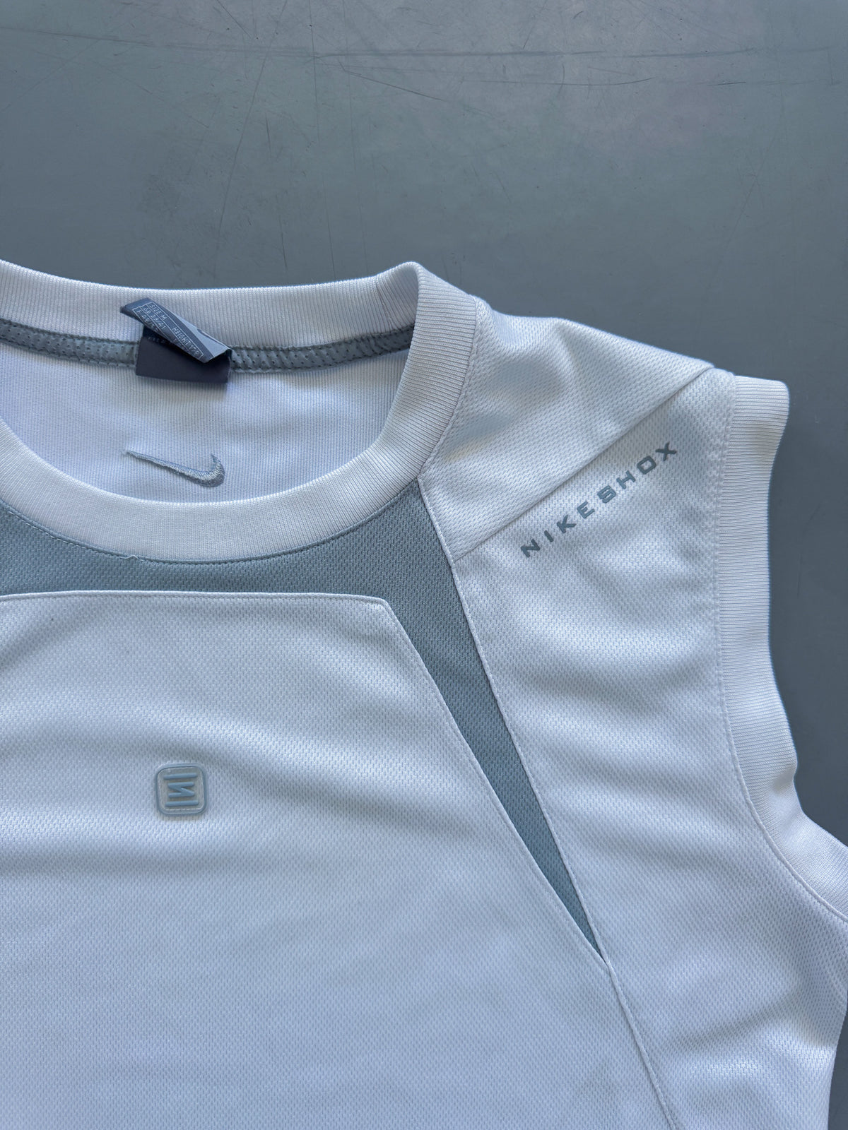 Vintage Nike *Shox* Shirt | M