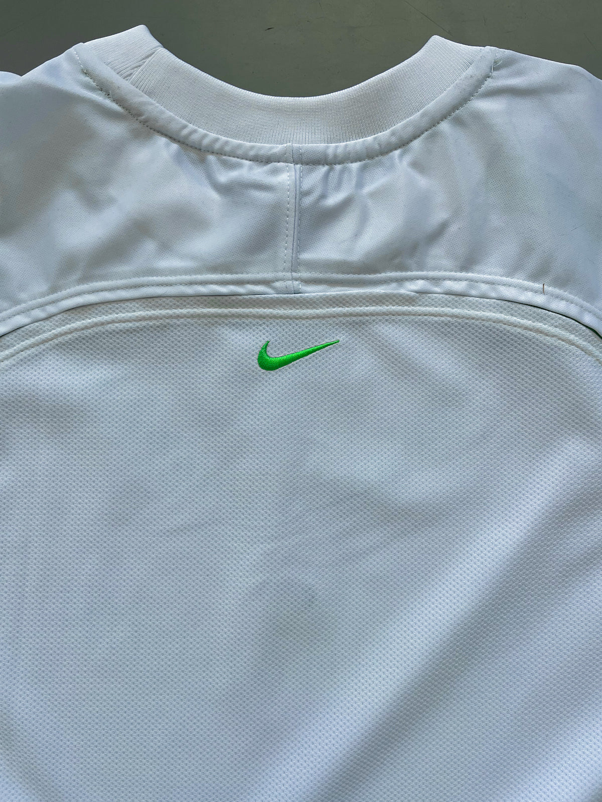 Nike Vintage *TN* Shirt | L
