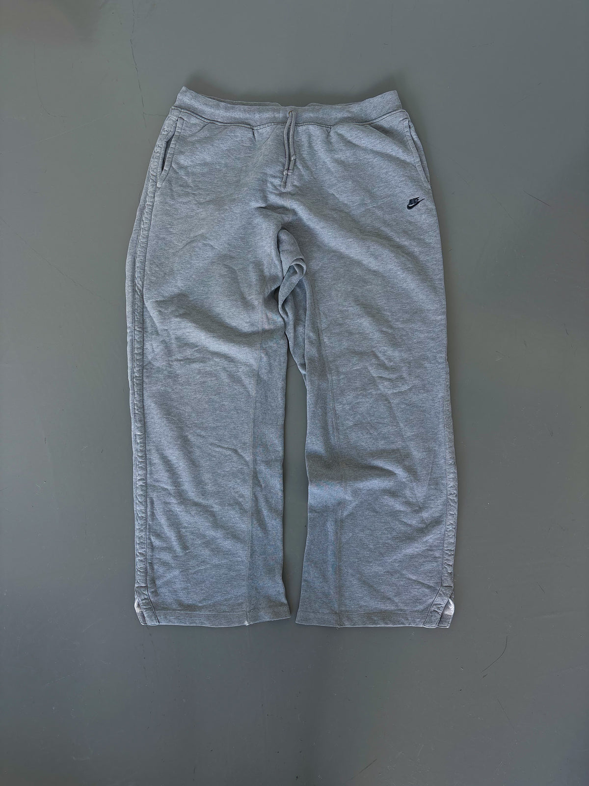 Nike Vintage Open Leg Sweatpants | L