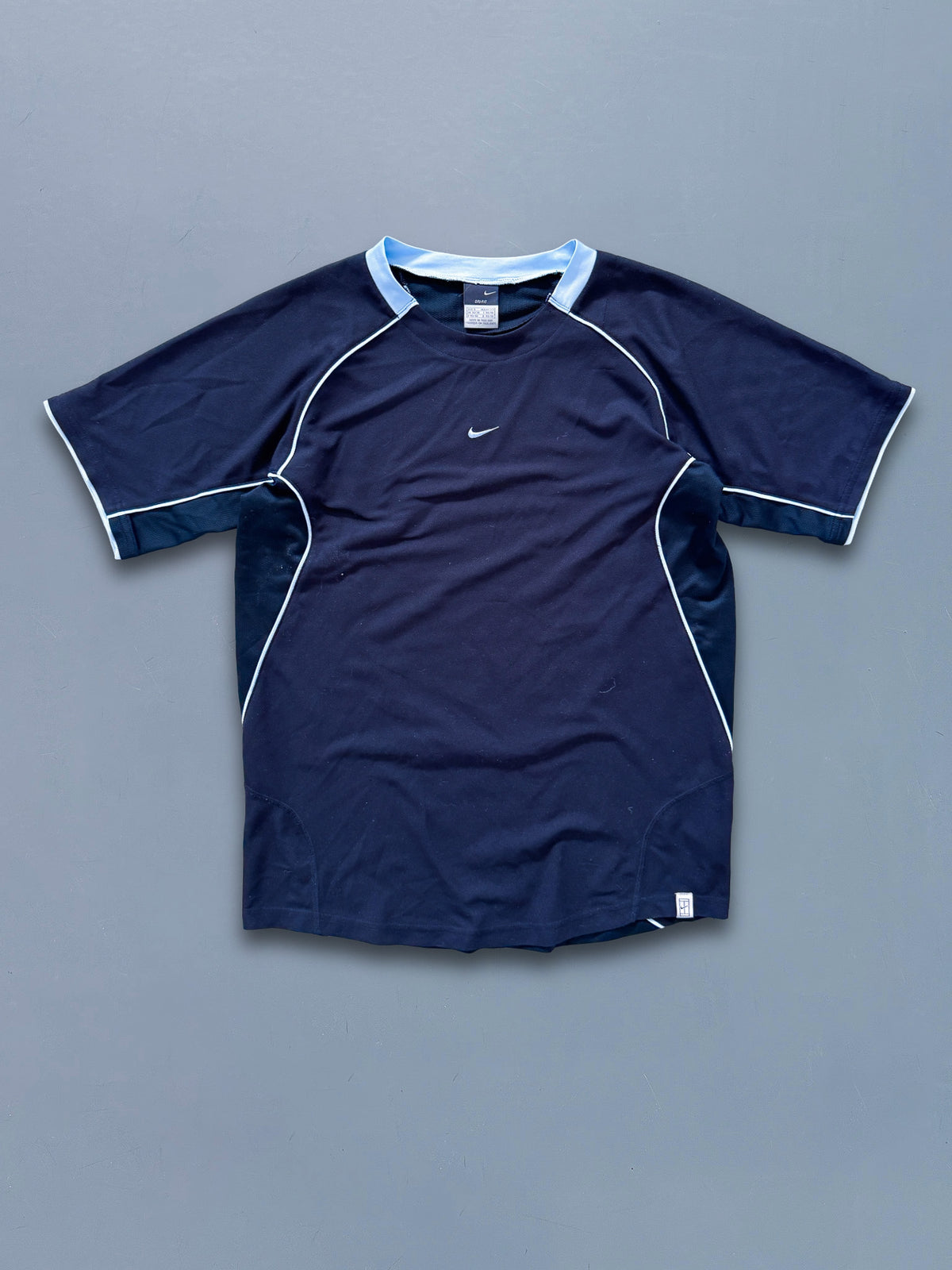 Vintage Nike *PREMIUM* T-Shirt | S